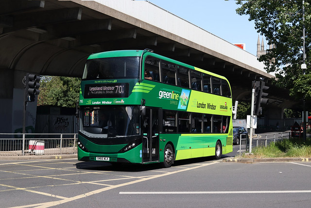Route 702, Reading Buses, 795, SN66WLK