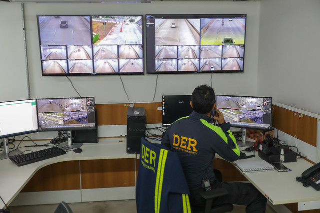 Central de Controle reforça segurança no trânsito do Túnel Rei Pelé