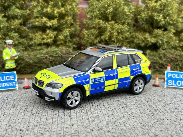 1/43 Code 3 BMW X5 Met Police Traffic 4x4