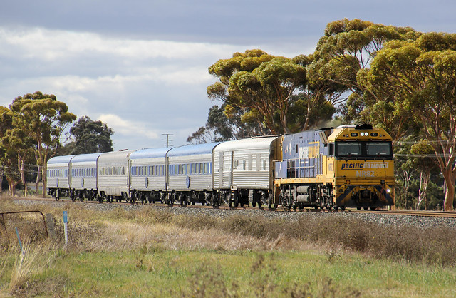 NR82 drops downgrade into Horsham on a well patronised Overland