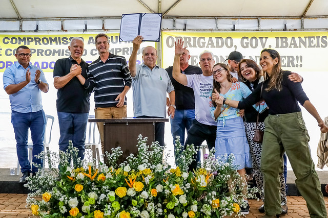 Governador Ibaneis Rocha assina licença ambiental para obras no Condomínio Estância Quintas da Alvorada, no Jardim Botânico