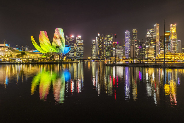 i-Light Projections and Reflections of Marina Bay Landmarks