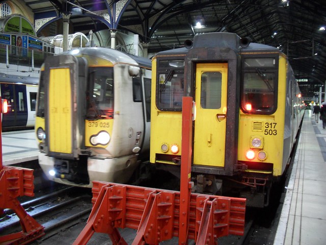 UK Rail - 379025 and 317503 - UK-Rail20130249