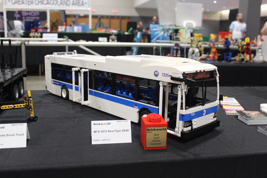 LEGO Motorized 2015 New Flyer XD40 MTA Bus - Brickworld Chicago 2023 - 6