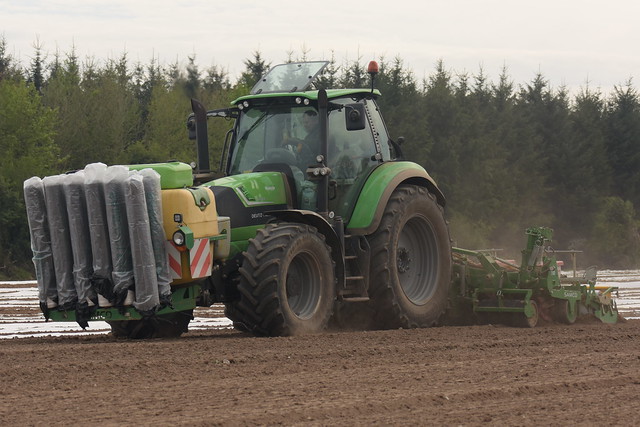 Deutz Fahr Agrotron 6190 TTV Tractor with a Samco Systems 6 Row Maize Precision Planter