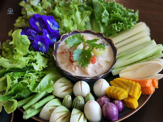 visatesun restaurant bangkok fresh vegetables