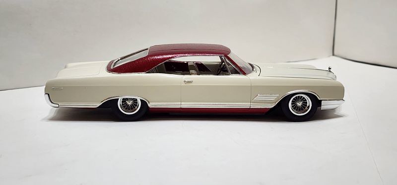 1966 Buick Wildcat 52991350207_3524c84ab4_c