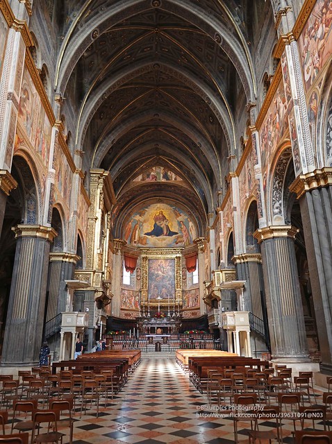 Cremona, Duomo, interior