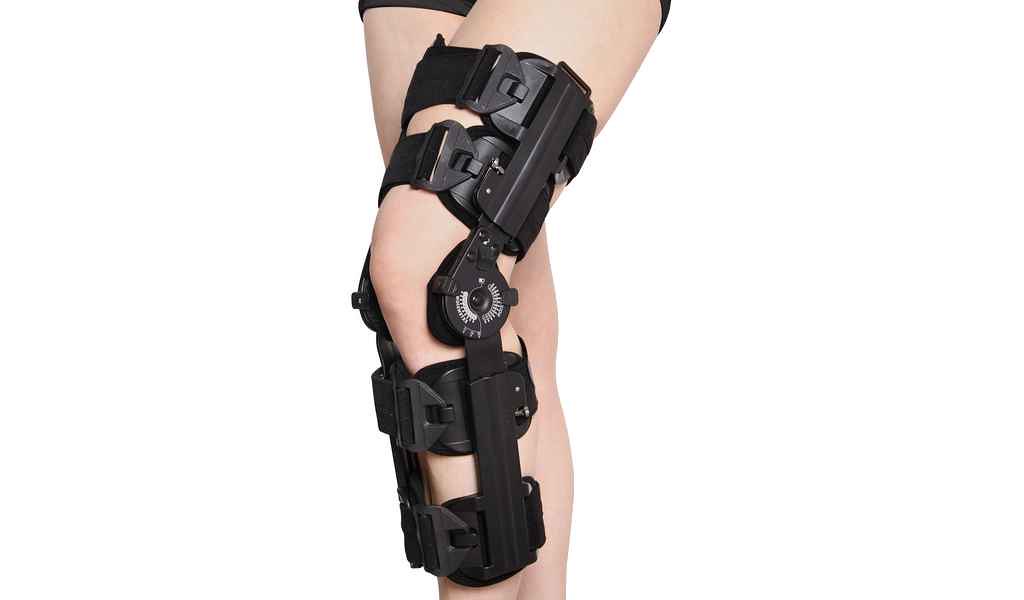 orthèse-de-genou-aiderait-les-ligaments-croisés-déchirés-à-se-cicatriser