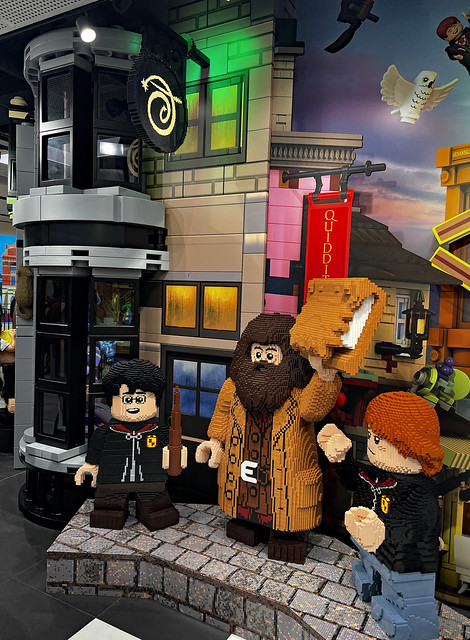 LEGO Store : London Leicester Square, Harry Potter : Diagon…