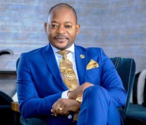Brian Houston Do not give in, Do not give up ; Pastor Alph Lukau stands up to support Global Hillsong Church