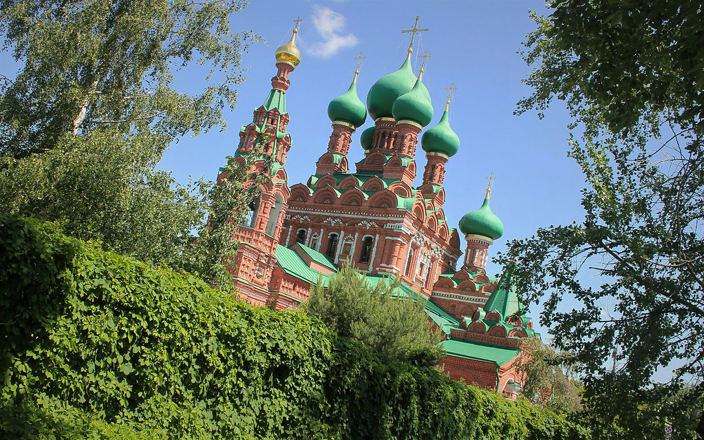 Russian Federation, Nature & Architecture of Orthodox Moscow, Life-giving Trinity Church in Ostankino (founded in 1558, built in 1692),  1st Ostankinskaya Street, Ostankinsky district.  Православнаѧ Црковь.