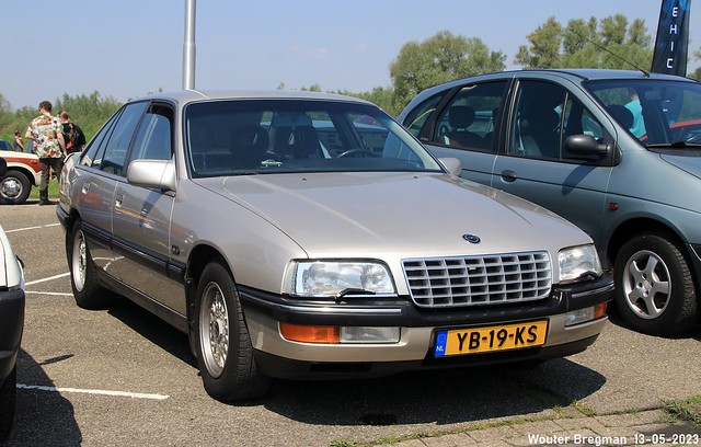 Opel Senator B 3.0i 24V CD automatic 1989