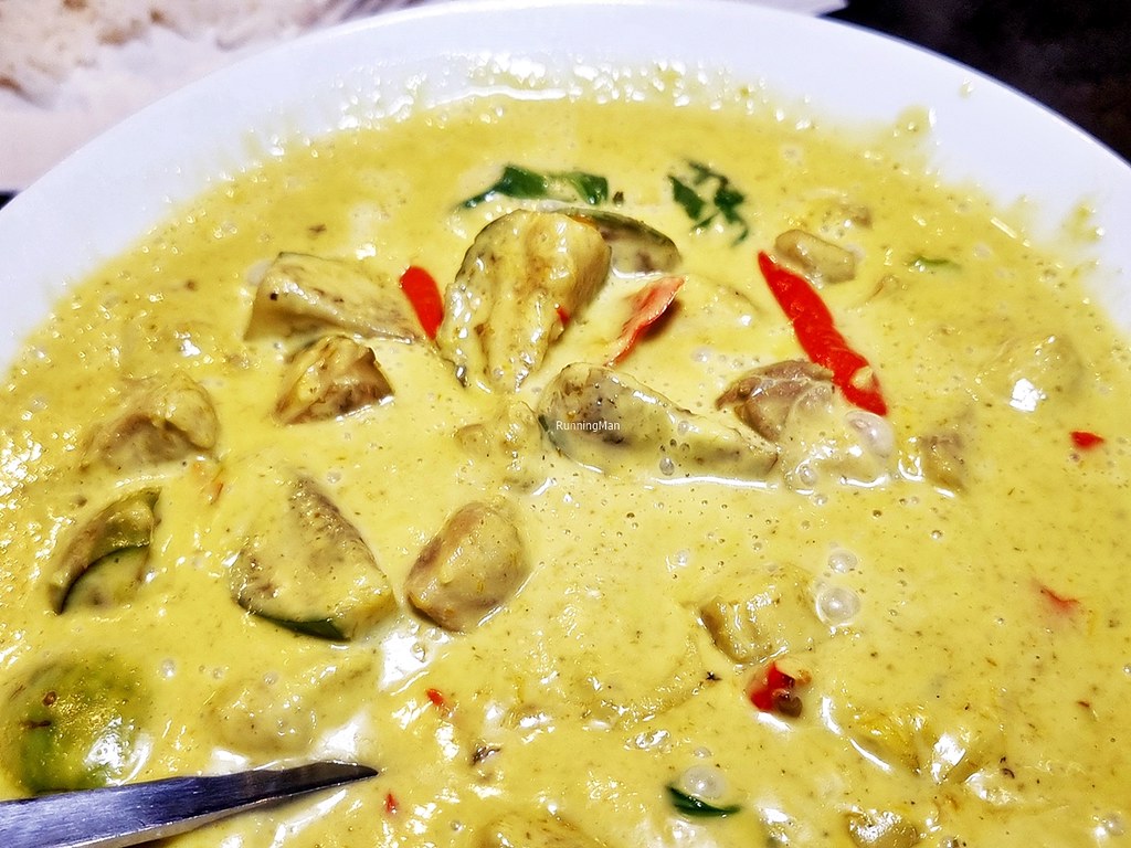 Kaeng Khiao Wan Gai / Green Curry Chicken