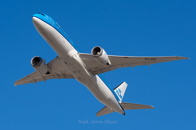 KLM Boeing 787-9 Dreamliner PH-BHI