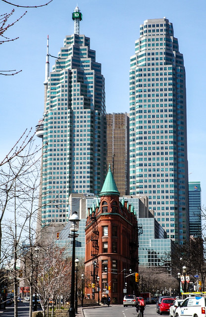 Le Flatiron Building de Toronto au Canada!
