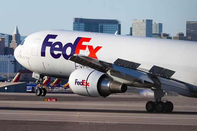 FedEx Boeing 767-300F N189FF