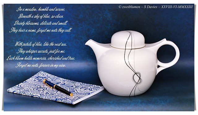 Midwinter Forget-me-knot teapot - 1986-87