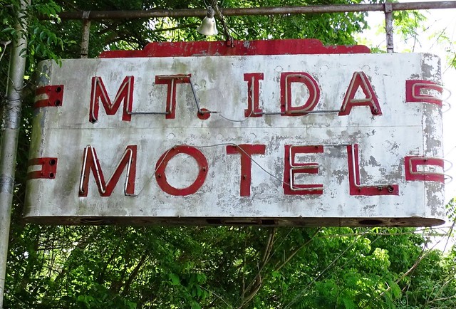 AR, Mt. Ida-U.S. 270 Mt. Ida Motel Neon Sign