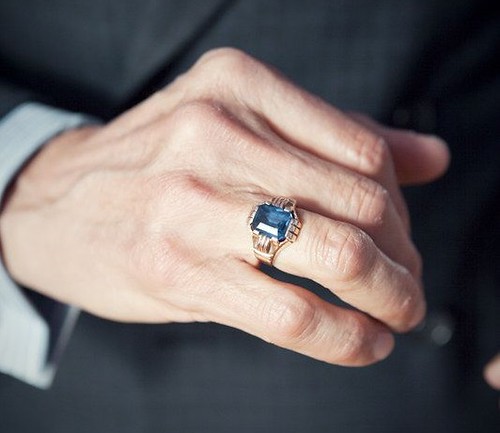 lịch sử và ý nghĩa của việc đeo nhẫn kim cương ở nam giới