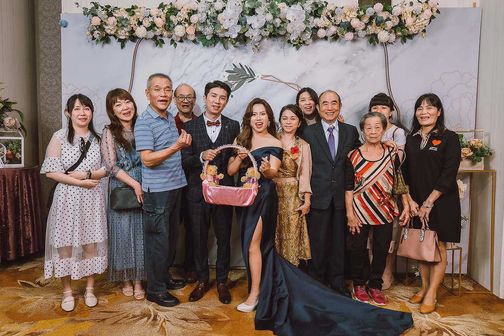 [婚禮攝影]威宇伊玲 迎娶午宴@雙岩幸福囍事會館-最專業的團隊完成每場完美婚禮紀錄，拍的不只好更要快! #婚禮紀錄