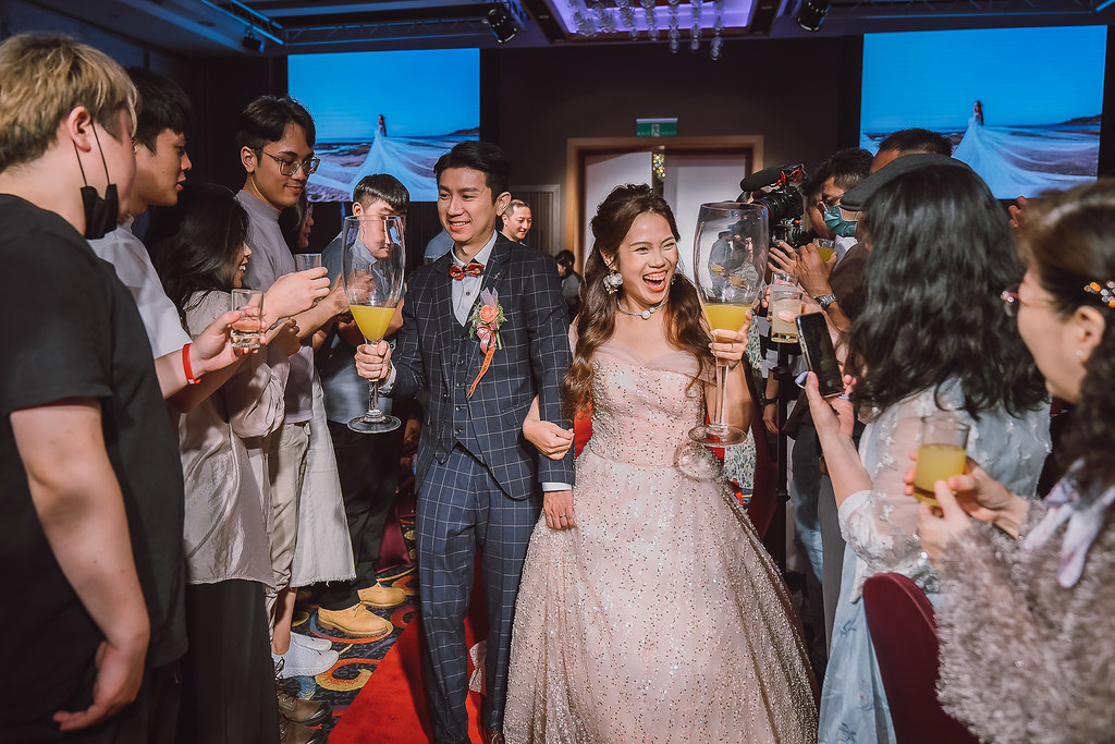 [婚禮攝影]威宇伊玲 迎娶午宴@雙岩幸福囍事會館-最專業的團隊完成每場完美婚禮紀錄，拍的不只好更要快! #婚攝