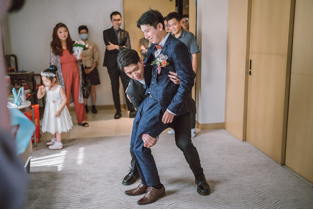 [婚禮攝影]威宇伊玲 迎娶午宴@雙岩幸福囍事會館-最專業的團隊完成每場完美婚禮紀錄，拍的不只好更要快! #婚攝作品