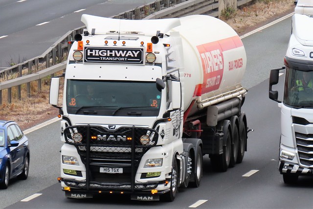 Highway 86 Transport, M.A.N TGX (H15TGX) On The A1M Southbound 27/6/23