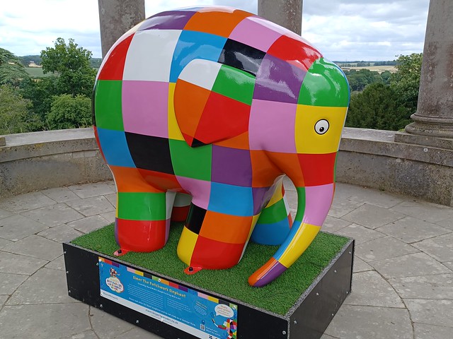 Elmer the Patchwork Elephant - David McKee