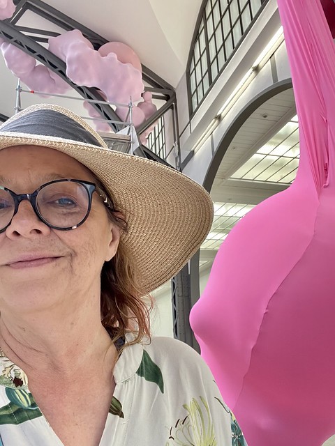 berlin - art museum selfie