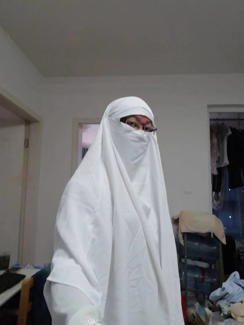 whiteniqab1
