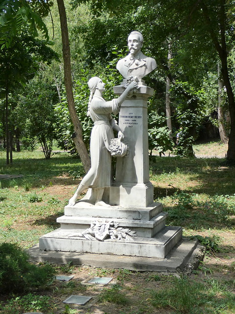 Bucharest- Memorial to Traian Demetrescu