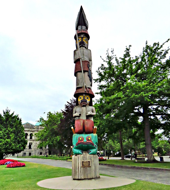 Knowledge Totem, 499 Belleville Street, Victoria, BC