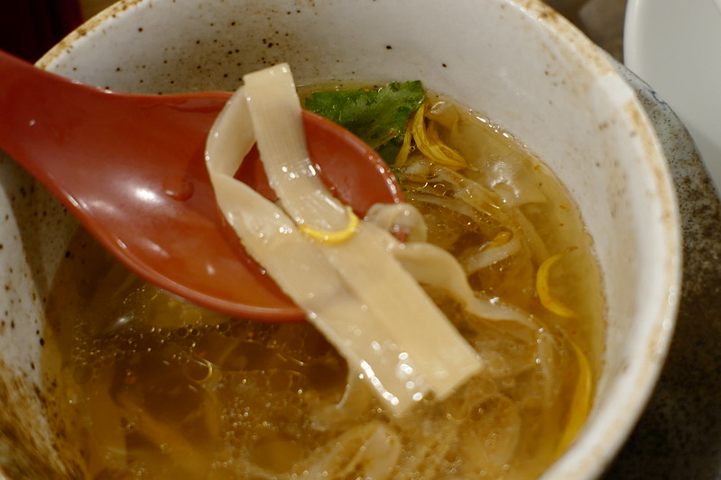 10Leica CL+ELMARIT TL新宿区舟町鯛塩そば灯花鯛塩つけ麺の具薄切りメンマ