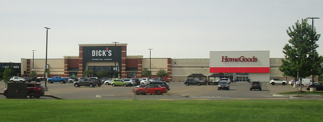 Relocated Dick's Sporting Goods & Home Goods