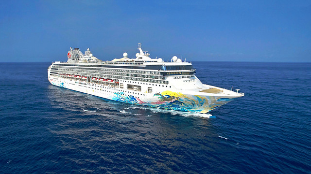 Resorts World Cruises Bekerjasama Dengan LEGO® Untuk Pertama Kali