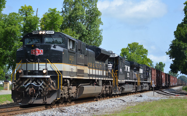 Savannah & Atlanta Railroad Heritage SD70ACe NS 1065-341