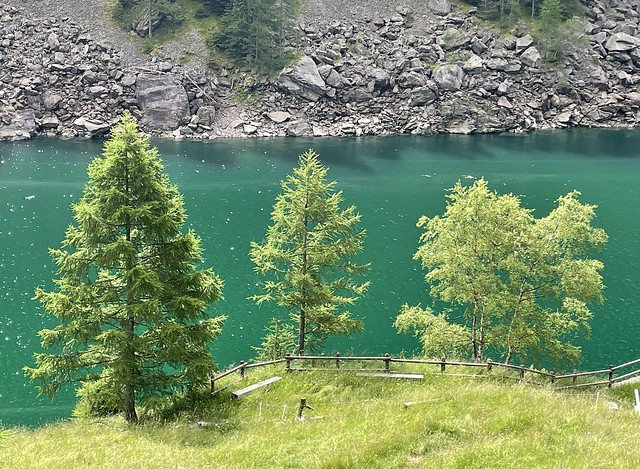 lago Campliccioli, valle Antrona (Italia)