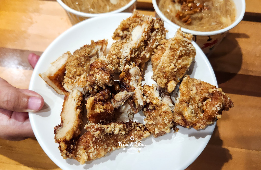 台中麻辣大腸麵線香雞排花枝丸 台中美食11