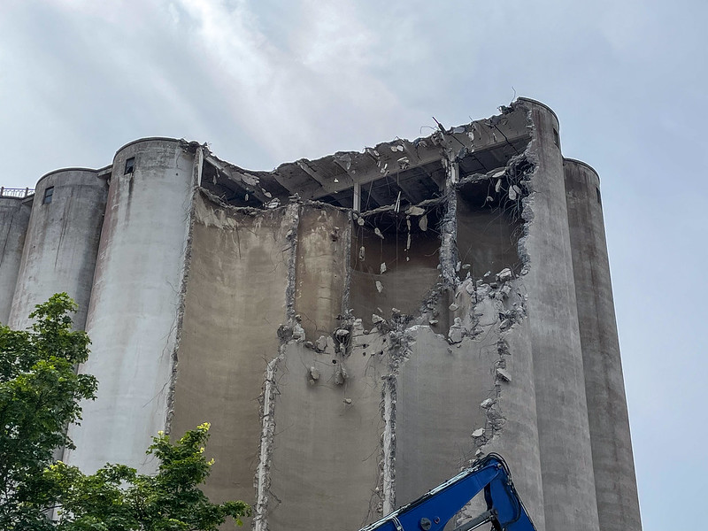 Tearing silos down