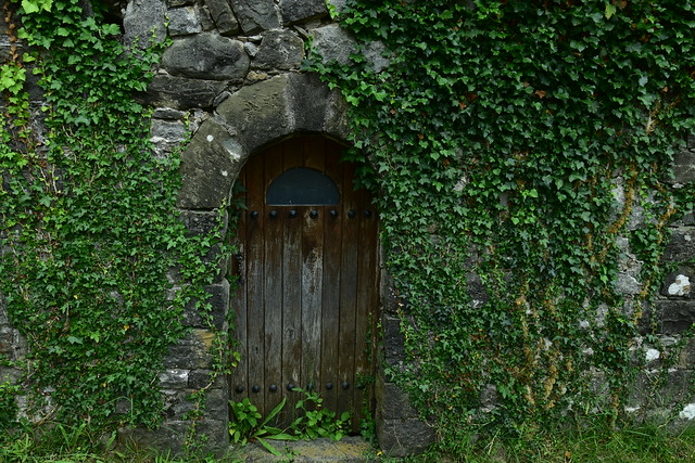 Πόρτα στη Μονή Αγίου Γεωργίου