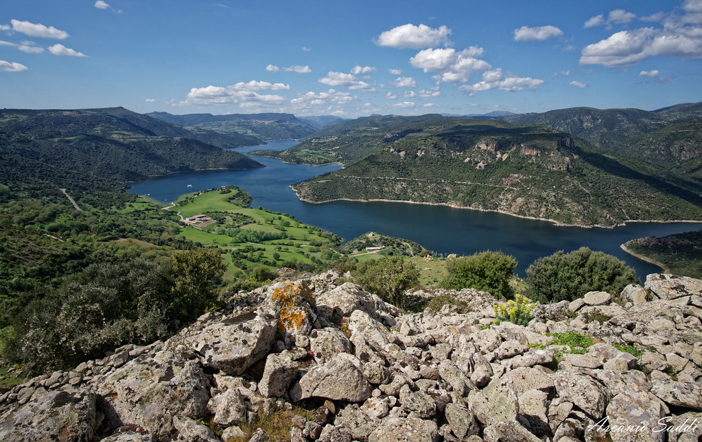Lago del Flumendosa visto dalla sommità del nuraghe Corongiu Maria (Nurri)  [on Explore July 05, 2023]