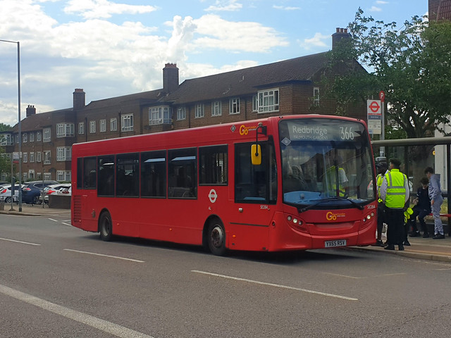 Go Ahead London || Route 366: Beckton, Bus Station - Redbridge, Falmouth Gardens || SE284 (YX65RSV)