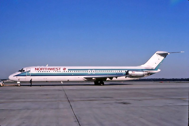 N762NC NORTHWEST DC-9-51 at KCLE