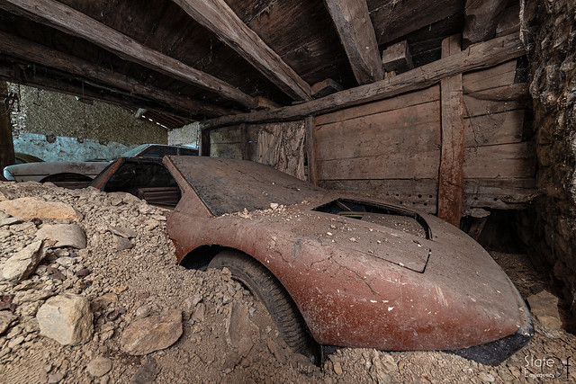 Abandoned Car (single model)
