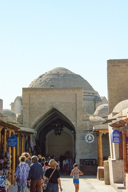 Bukhara Tak-i Telpak Furushon Trading Dome 1571 Shaybanid Abdulla Khan II north