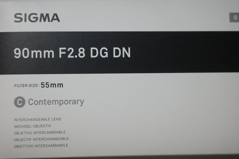 22Ricoh GRⅢx SIGMA 90mm f2 8 DG DN Contemporaryロゴ