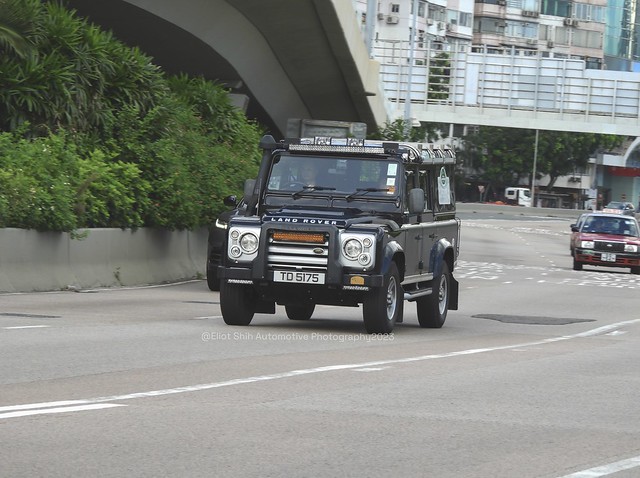 Land Rover Defender, Causeway Bay, Hong Kong.