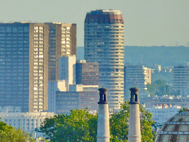 88 - Paris en juin 2023 - Le Père Lachaise et les tours du XIIIème arrondissement