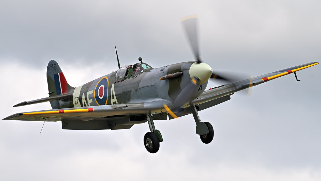 RAF Supermarine Spitfire LF MkVb Spitfire EP120 G-LFVB AE-… | Flickr